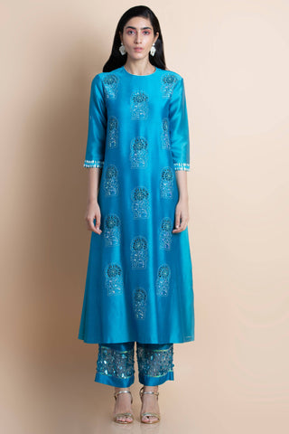 Skydive Blue Embroidered Kurta in Chanderi - Kavvach 